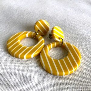 60s inspired earrings, mustard+white striped